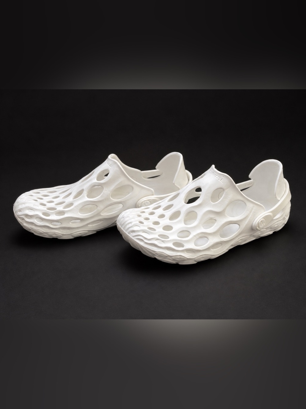 Merrill Hydro Moc, Women’s,White Clogs. Size-W’S 7.